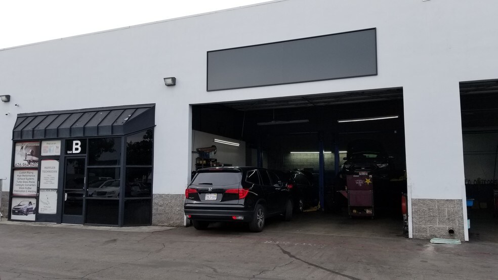More Photos Of 19116-19130 E Walnut Dr N, Rowland Heights Auto Repair For Lease
