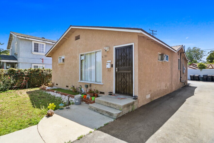 More Photos Of 6729 Alvina St, Bell Gardens Apartments For Sale
