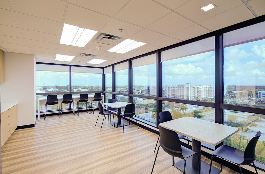 More Photos Of 3111 N University Dr, Coral Springs Office For Lease