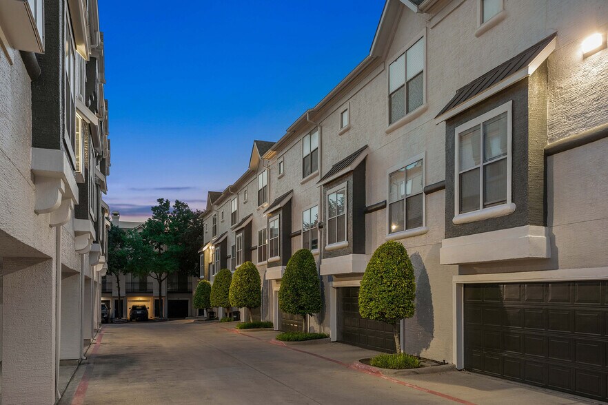 More Photos Of 7927 Forest Ln, Dallas Apartments For Lease