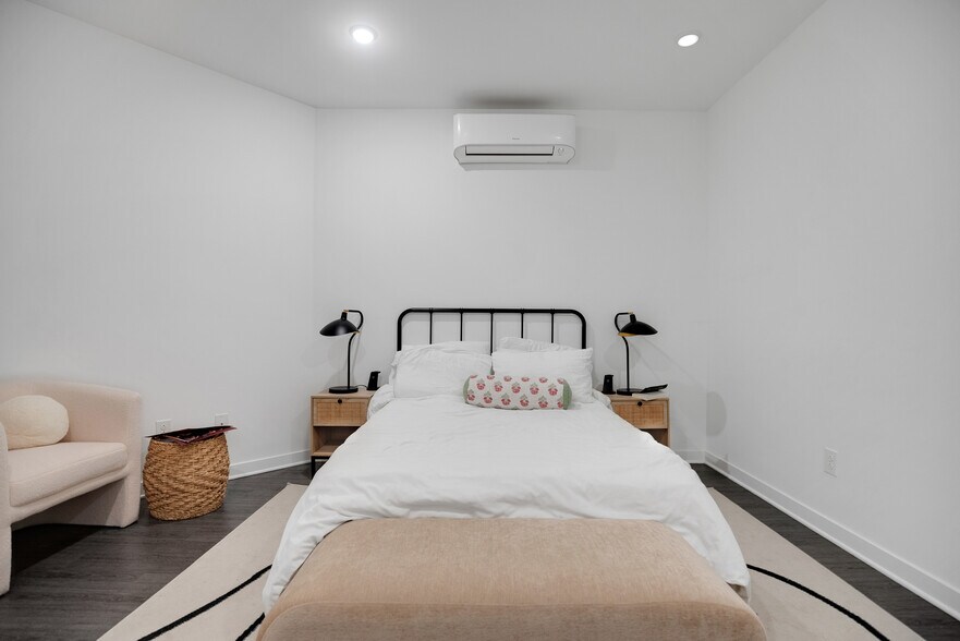 More Photos Of 1425 Frankford Ave, Philadelphia Storefront Retail Residential For Sale