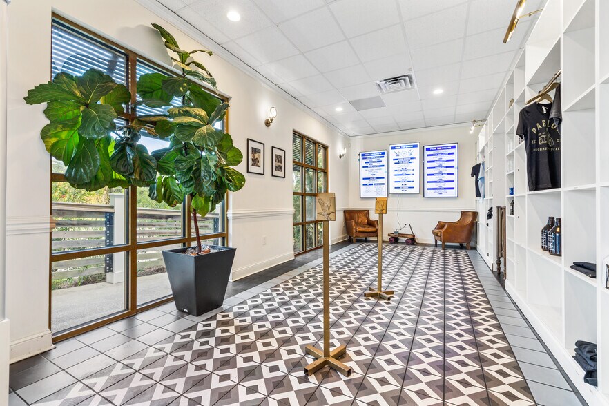 More Photos Of 11359 Highway 17, Pawleys Island Restaurant For Sale