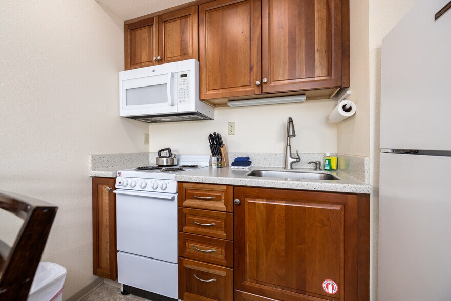 More Photos Of 11 Chabot Rd, Copalis Beach Hotel For Sale