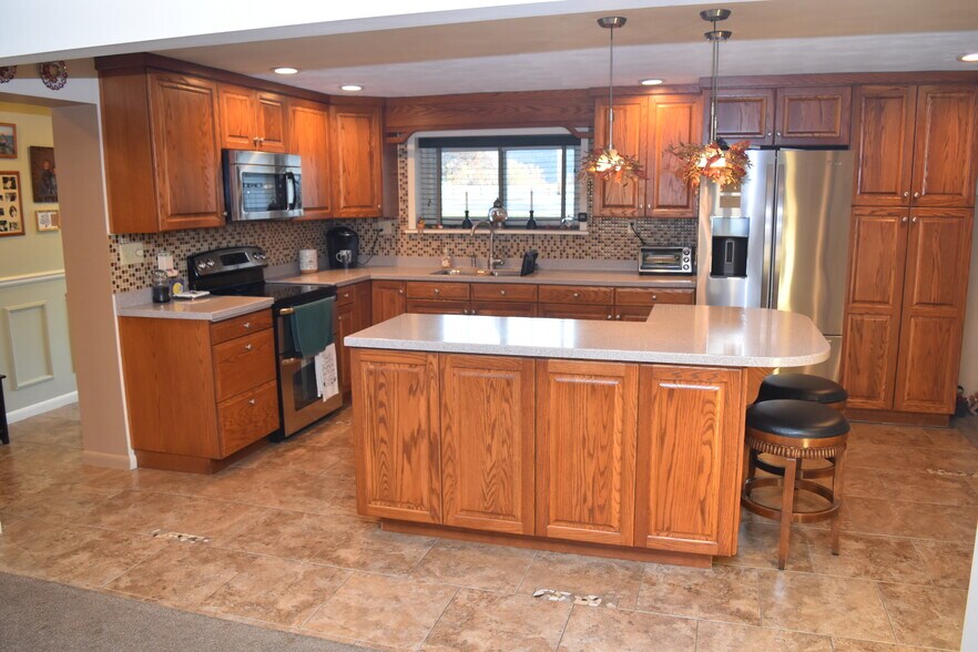 More Photos Of 56721 Ferry Landing Rd, Shadyside Shelter For Sale