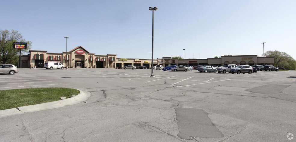 Primary Photo Of 10102-10190 Maple Rd, Omaha Unknown For Lease