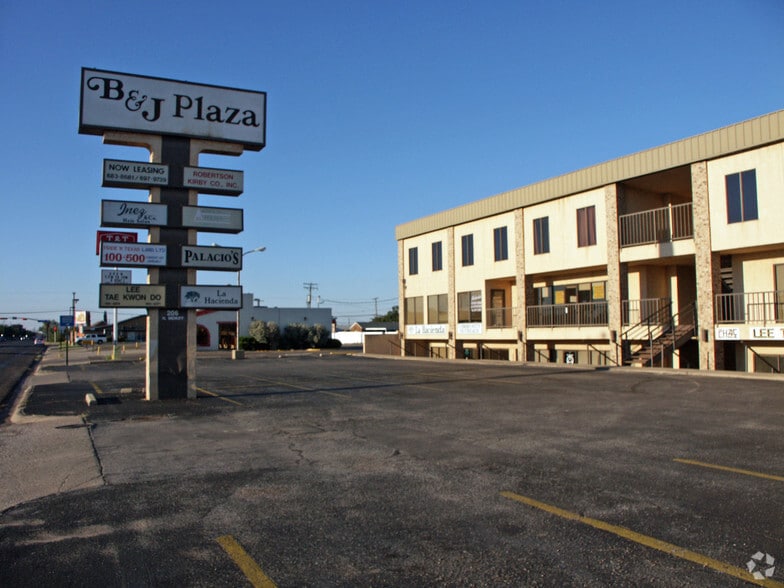 More Photos Of 206 N Midkiff Rd, Midland Office For Lease