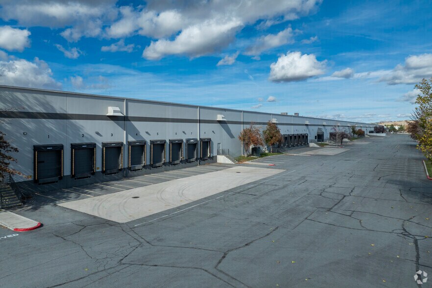 More Photos Of 475 Lillard Dr, Sparks Warehouse For Lease