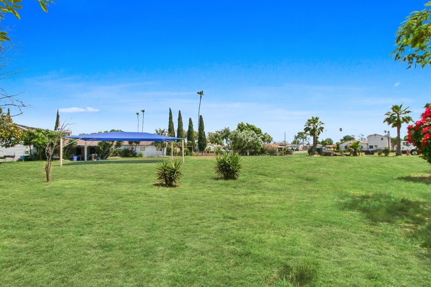 More Photos Of 109 S Aprilia Ave, Compton Religious Facility For Sale