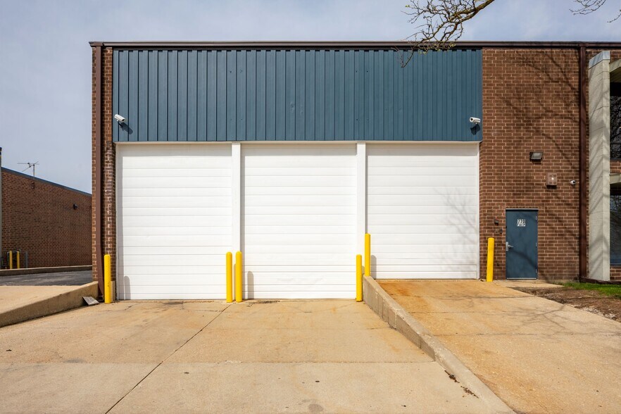 More Photos Of 770-780 Arthur Ave, Elk Grove Village Warehouse For Lease