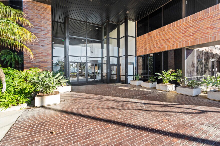 More Photos Of 5701 Katella Ave, Cypress Office For Lease