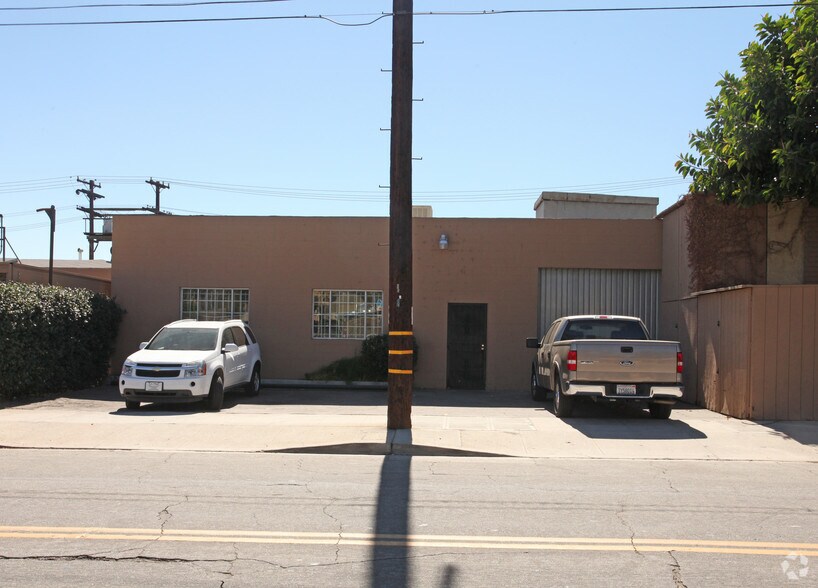 More Photos Of 1849 N Victory Pl, Burbank Warehouse For Lease