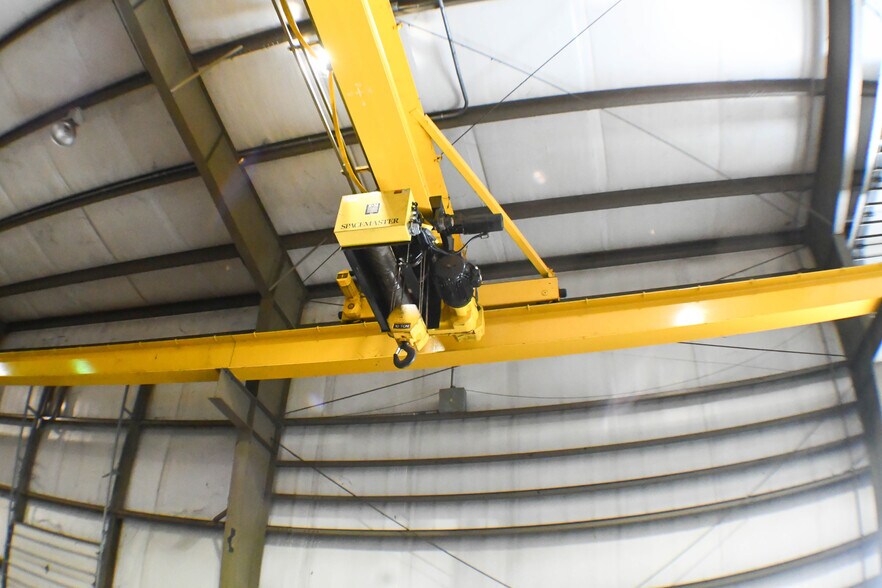 More Photos Of 3000 S 1st St, Clinton Manufacturing For Sale