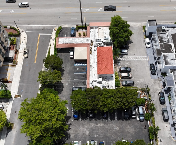 Primary Photo Of 2475 S Douglas Rd, Miami Restaurant For Sale