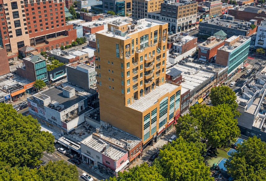 More Photos Of 13511 40th Rd, Flushing Apartments For Sale