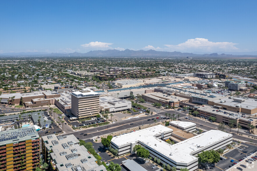 6900 E Camelback Rd, Scottsdale, AZ 85251 - Lofts/Showrooms For Lease ...