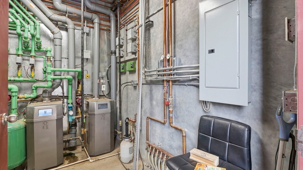 More Photos Of 490 South Ave, Spruce Grove Manufacturing For Sale