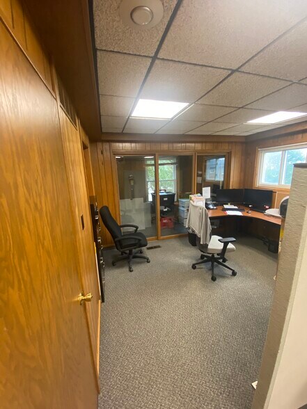 More Photos Of 6133 Aurelius Rd, Lansing Industrial For Sale