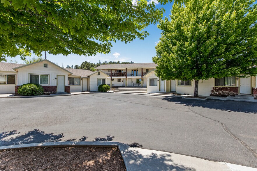 More Photos Of 2010 E Route 66, Flagstaff Apartments For Sale