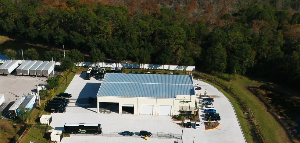 Primary Photo Of 1026 Jetstream Dr, Orlando Warehouse For Lease