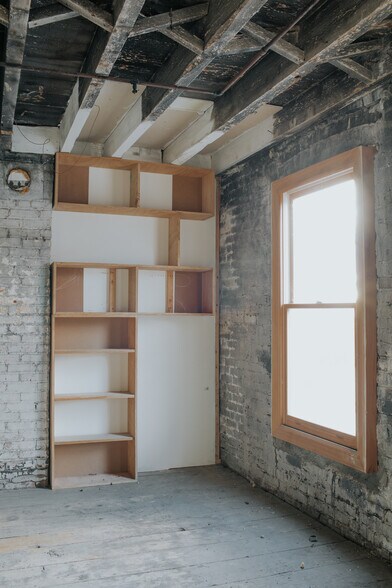 More Photos Of 32 Chambers St, Newburgh Light Manufacturing For Sale