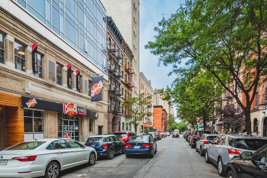 More Photos Of 164 W 83rd St, New York Apartments For Sale