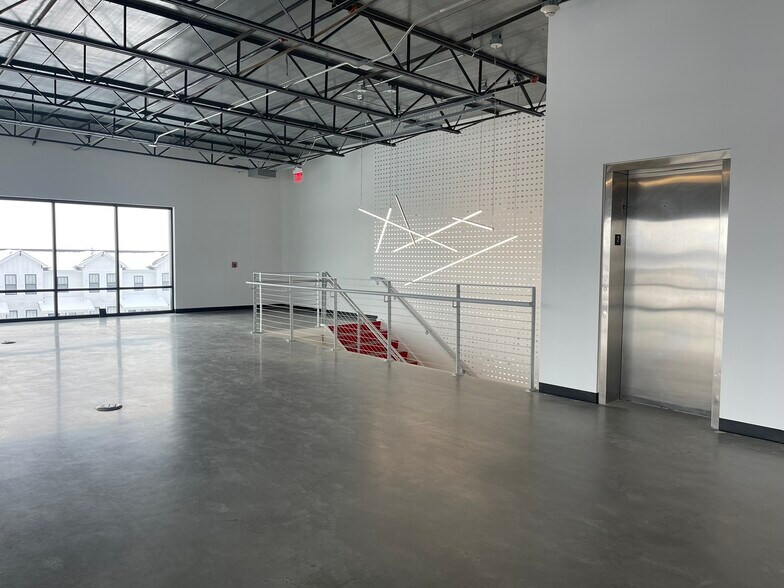 More Photos Of 1808 SW Magazine Rd, Ankeny Office For Lease