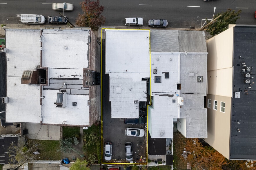 More Photos Of 7704 W John F Kennedy Blvd, North Bergen Storefront Retail Office For Sale