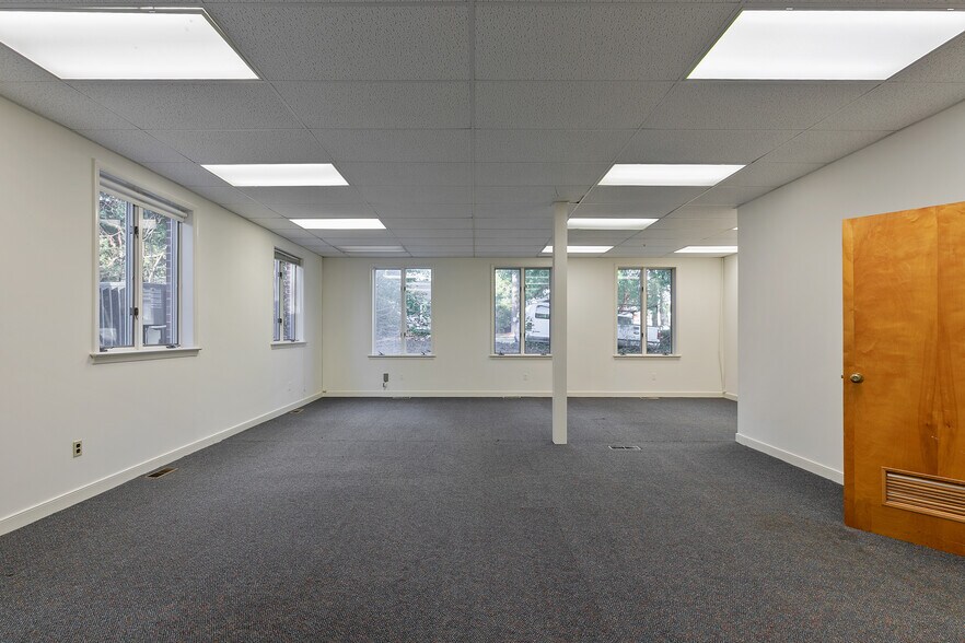 More Photos Of 8417 Patterson Ave, Richmond Office For Lease