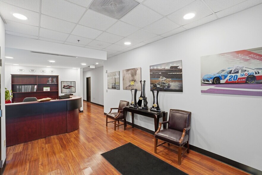 More Photos Of 13201 W Reese Blvd, Huntersville Warehouse For Sale