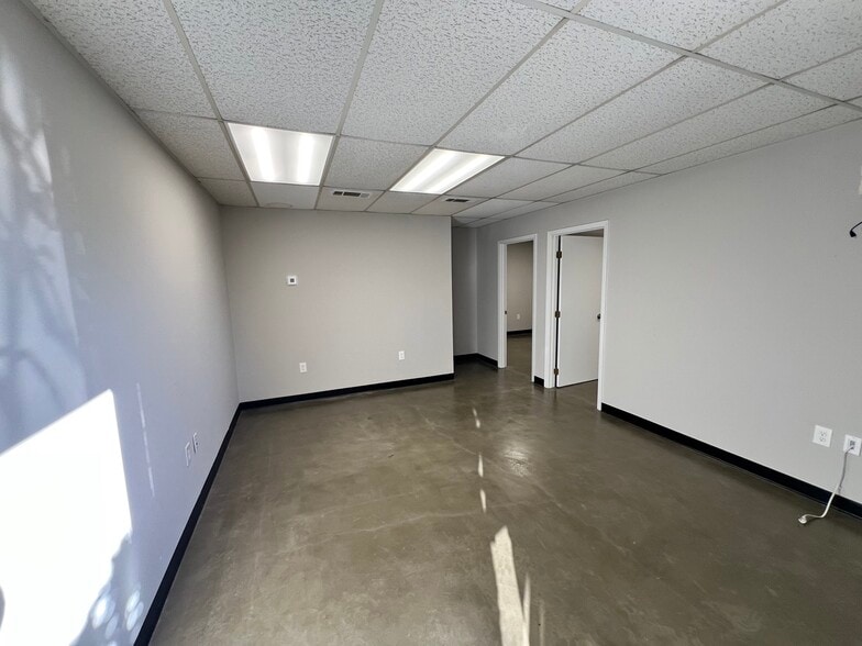 More Photos Of 212-232 Saint Paul St, Pearl Office For Lease