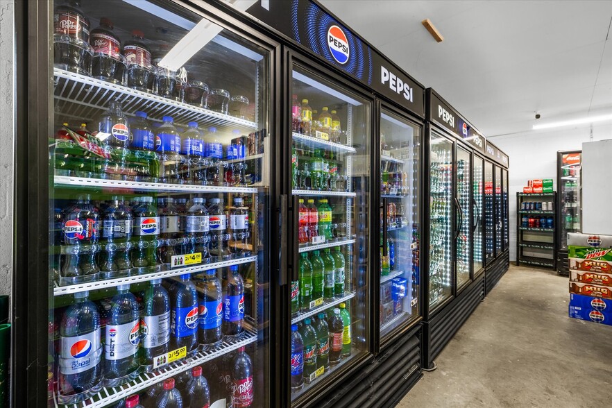 More Photos Of 7550 Logsden Rd, Logsden Convenience Store For Sale