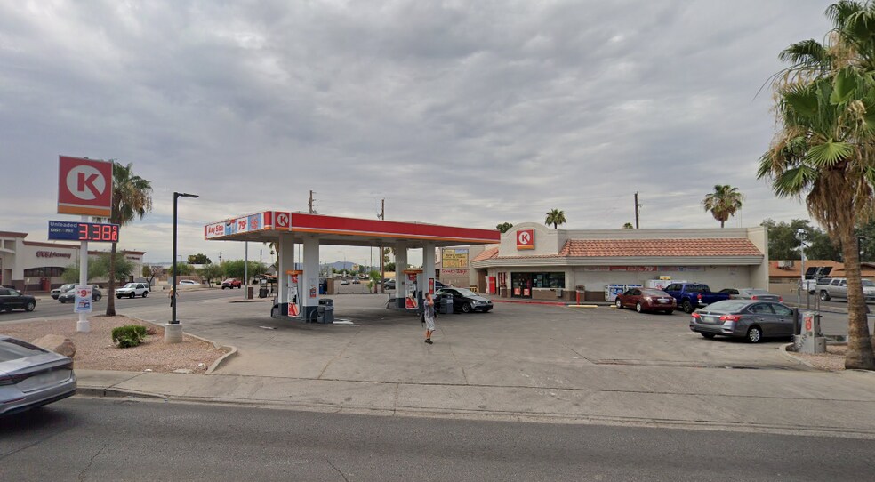 More Photos Of 4301 W Thomas Rd, Phoenix Service Station For Sale
