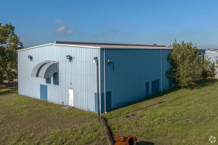 More Photos Of 8204 Fairbanks N Houston Rd, Houston Manufacturing For Lease