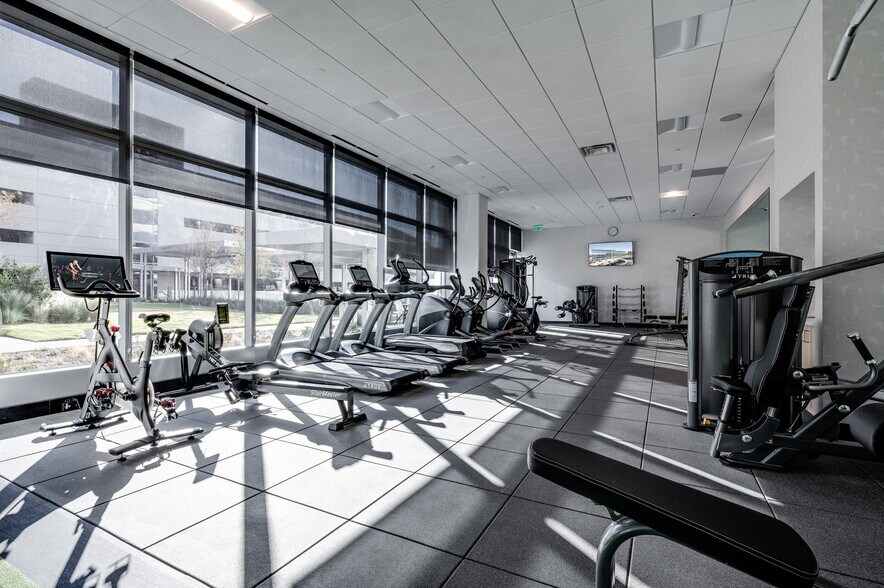 More Photos Of 6160 Warren Pky, Frisco Unknown For Lease