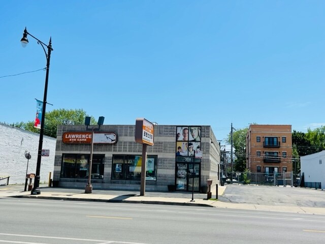 More Photos Of 3711 W Lawrence Ave, Chicago Office Residential For Lease