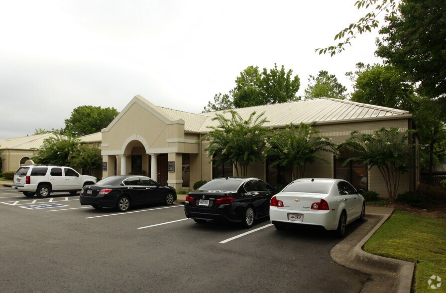 More Photos Of 11809 Hinson Rd, Little Rock Office For Lease