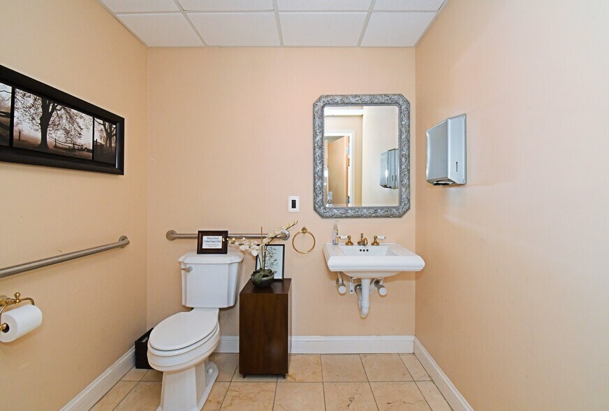More Photos Of 900 Schell Ln, Phoenixville Office For Sale