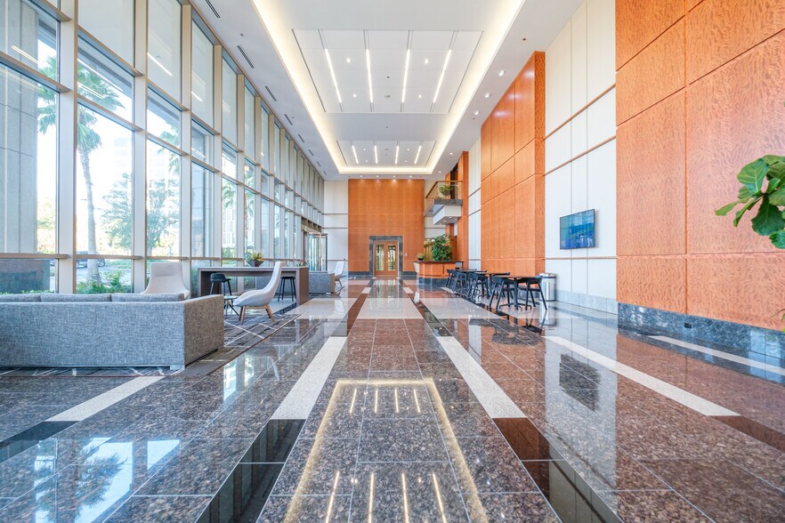 More Photos Of 4030 W Boy Scout Blvd, Tampa Office For Lease
