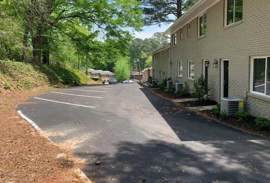 More Photos Of 2451 Peachwood Cir NE, Atlanta Apartments For Sale