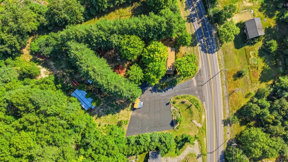 More Photos Of 65 Chester Rd, Raymond Flex For Sale