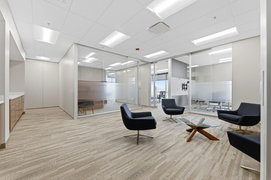 More Photos Of 423 Fortress Blvd, Morgantown Office For Sale