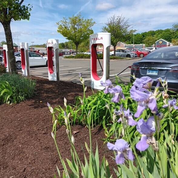 More Photos Of 2100 Dixwell Ave, Hamden Unknown For Lease