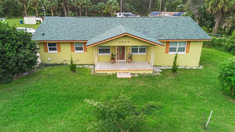 More Photos Of 4630 US Highway 17, De Leon Springs Restaurant For Sale