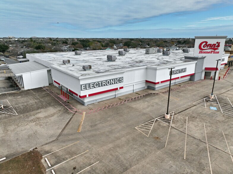 More Photos Of 4818 S Padre Island Dr, Corpus Christi General Retail For Sale