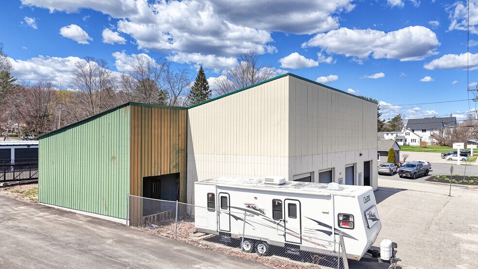 More Photos Of 74 Route 133, Winthrop Flex For Sale