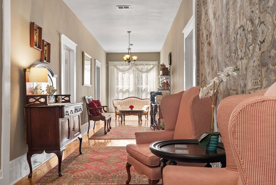 More Photos Of 207 W 2nd Ave, Easley Hospitality For Sale