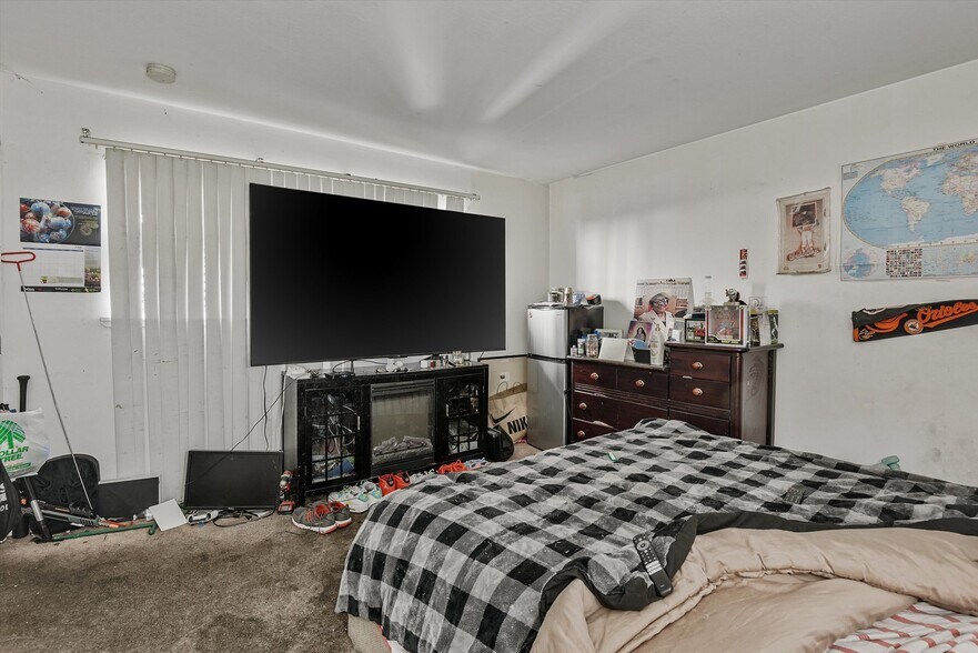 More Photos Of 1927 82nd Ave, Oakland Apartments For Sale