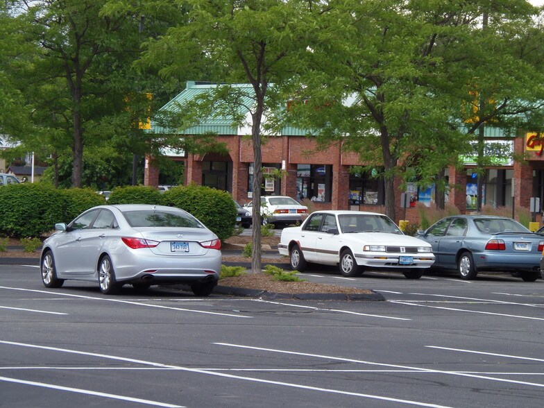 More Photos Of 1267-1309 Silas Deane Hwy, Wethersfield Unknown For Lease