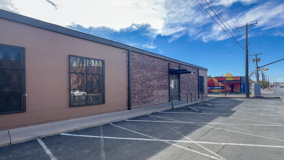 Primary Photo Of 140 N Cotton St, El Paso Warehouse For Lease