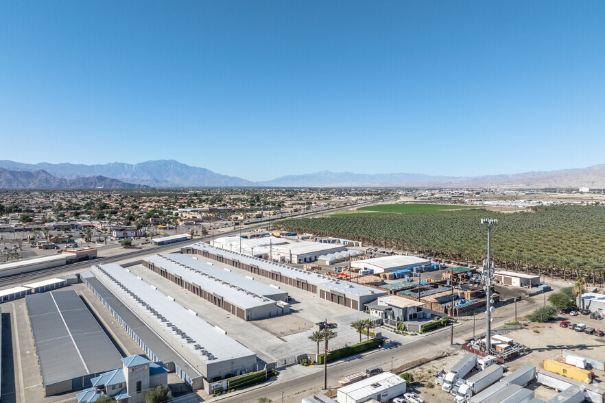 More Photos Of 49751 Oates Ln, Coachella Parking Garage For Sale